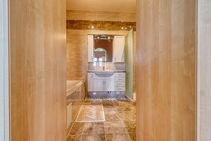 Master Ensuite- click for photo gallery